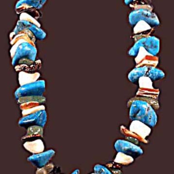 PEARL, HOWLITE, SHELL & AVENTURINE CHUNKS, 4 COLOURS, 20 INCHES LONG, GENUINE - Picture 1 of 1